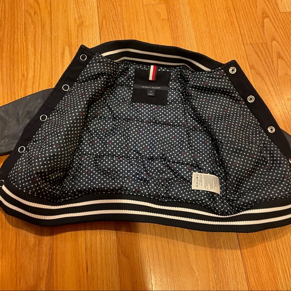 Sold - Picture 2 of 4